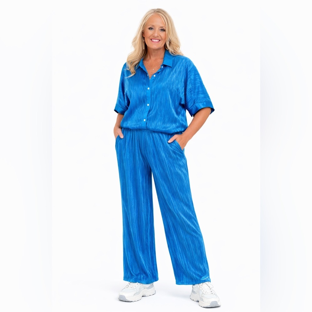 Entro Cobalt Blue Crinkled 2 piece Set Size Small